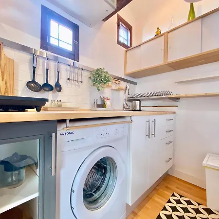 Charming Gran Via Attic Apartment Madrid Exterior photo