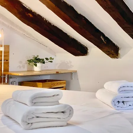 Charming Gran Via Attic Apartment Madrid Exterior photo